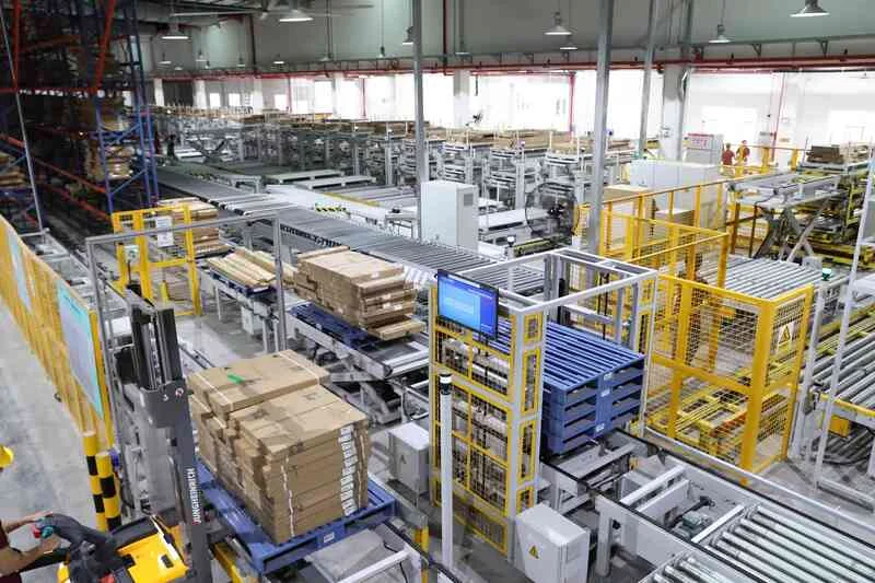 bàn đảo trong bếp