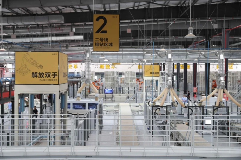 mẫu thiết kế nhà bếp chung cư